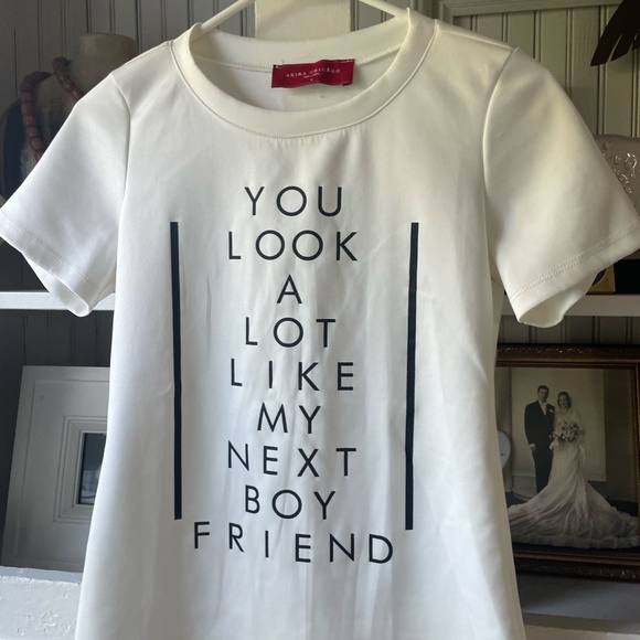AKIRA CHICAGO RED LABEL "YOU LOOK A LOT LIKE MY NEXT BOYFRIEND" SHIRT SIZE SMALL - Picture 1 of 6